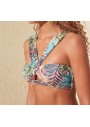 TRENDYOLMİLLA Tropikal Desenli Cut-Out Detaylı Bikini Üstü TBESS20BU0146